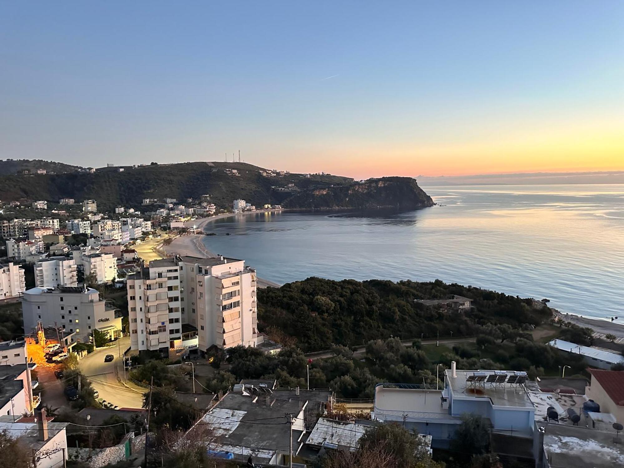 Roumers Himara エクステリア 写真